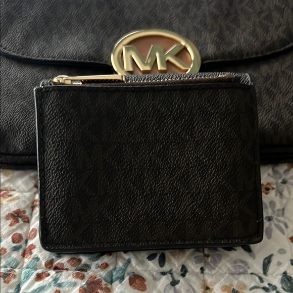 Michael Kors Brown Shoulder Bag and Wallet Set - Picture 4 of 10